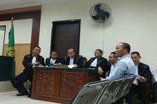 Jalani Sidang Kedua,...