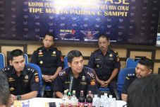 Bea Cukai Sampit Lakukan...