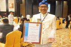 Kota Bandung Raih Penghargaan...