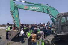 PT Angkasa Pura Ingatkan...