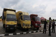 Selundupkan Dextro 12...