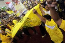 Golkar Prihatin Kader...