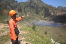 Waspada, Aktivitas Kawah...