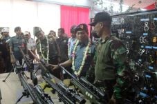 Rayakan HUT ke-72, TNI...