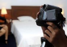 Pengedar Video Gay Anak...