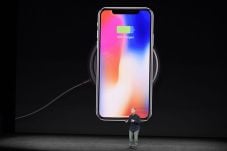 Apple Sebut iPhone X...