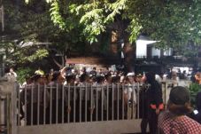 Datangi LBH Jakarta,...
