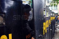 Demo Berujung Ricuh...