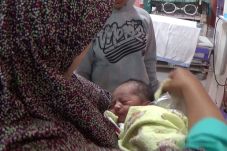 Bayi Perempuan Ditemukan...
