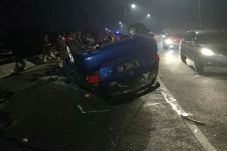 Pengemudi Honda Jazz...