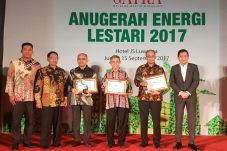 Asian Agri Raih Penghargaan...