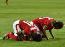Hat-trick Sutan Zico...