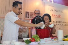 Sharp Kenalkan Produk...