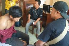 Melawan dan Berusaha...