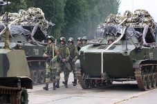 Latihan Perang Zapad...