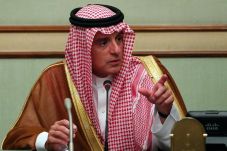 Saudi Ragukan Komitmen...