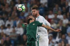 Meski Real Madrid Terdesak,...