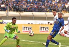 Bali United Curi Satu...