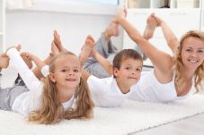Manfaat Yoga untuk Si...