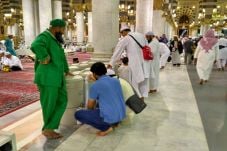 Layani Jamaah, Setiap...