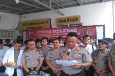 Empat Perampok Sadis...