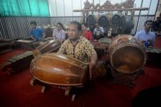 Karawitan dan Penari...