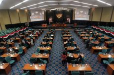 DPRD DKI Baru Sahkan...