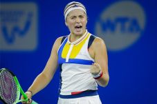 Kalahkan Muguruza, Ostapenko...