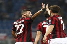 Gol Cutrone Berbau Offside...