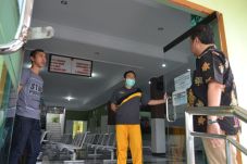 Pelayanan Buruk, Kepala...
