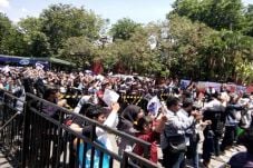 Menggantungkan Impian...