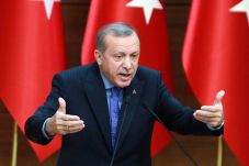 Erdogan: Otoritas Kurdi...