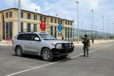 Latih Tentara Somalia,...