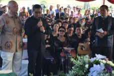 PDIP Berduka Atas Meninggalnya...