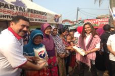 Kartini Perindo Bagikan...