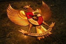 Ber-Pancasila Solusi...