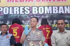 Dua Pengedar Pil PCC...