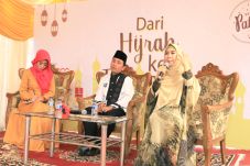 Oki and Ria Ricis Come...