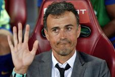 Bayern Muenchen Pertimbangkan...