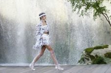 Chanel Rilis Boots dari...
