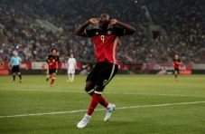 Lukaku Diragukan Tampil...
