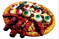 Seramnya, Pizza Berbentuk...