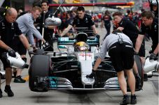 Lewis Hamilton Tercepat...