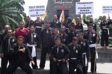 Aksi Cinta NKRI ala...