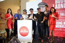 AirAsia Luncurkan Buku...