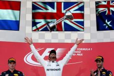Lewis Hamilton Enggan...