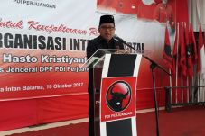 Sekjen PDIP: Politik...