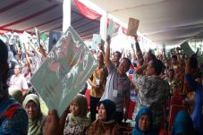 Puluhan Tahun Sertifikat...