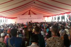 Jokowi Bagikan 10.100...