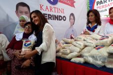 Kartini Perindo Bagikan...